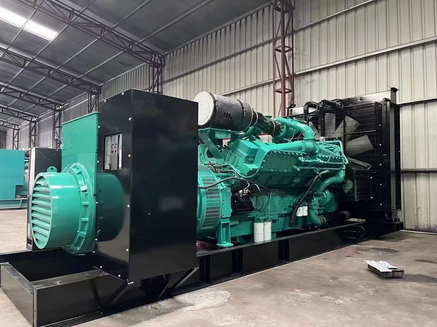 麻章如何降低 800kW 柴油发电机输出电流的波动？