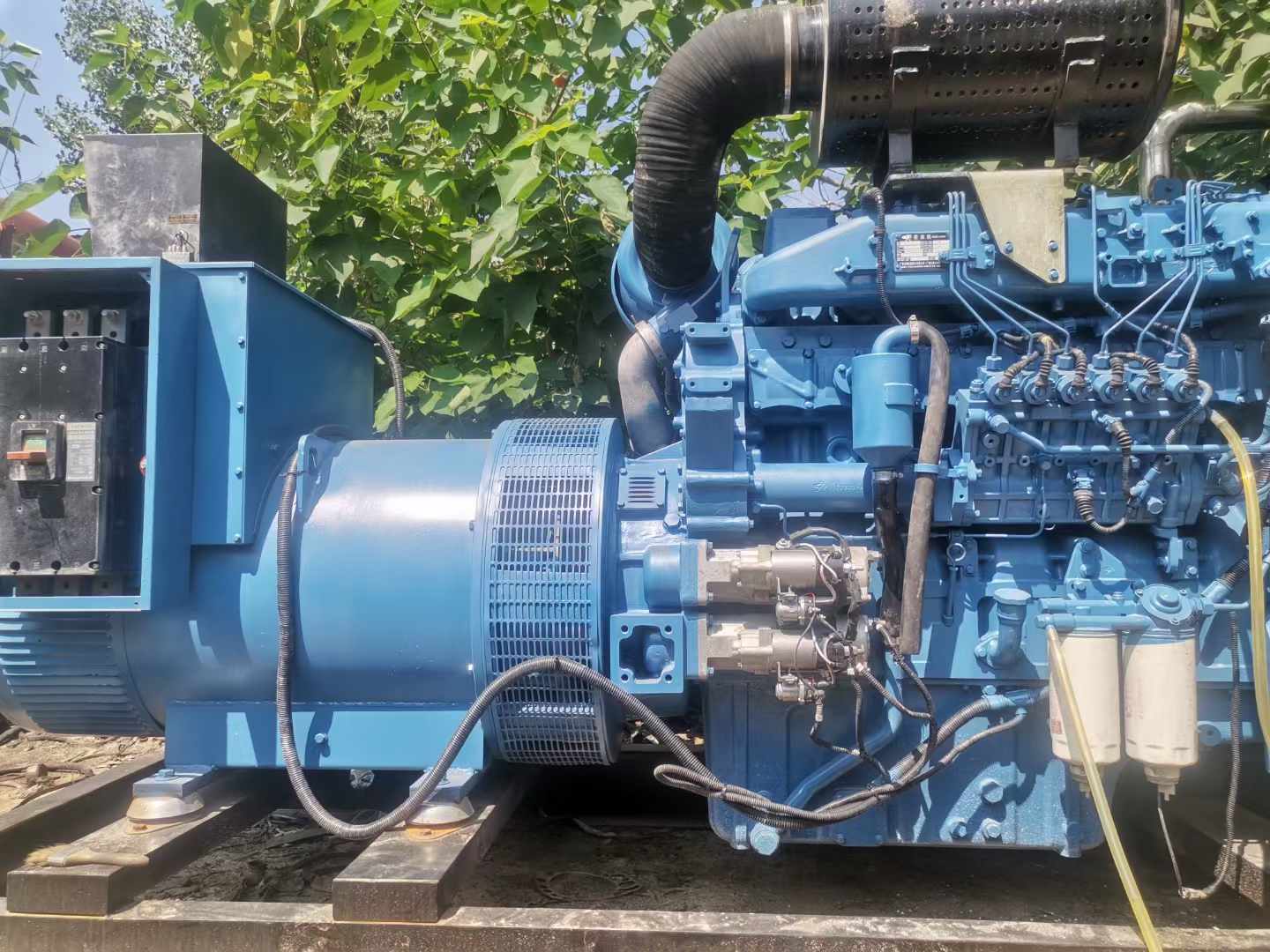 麻章详细说明降低 800kW 柴油发电机输出电流波动的方法